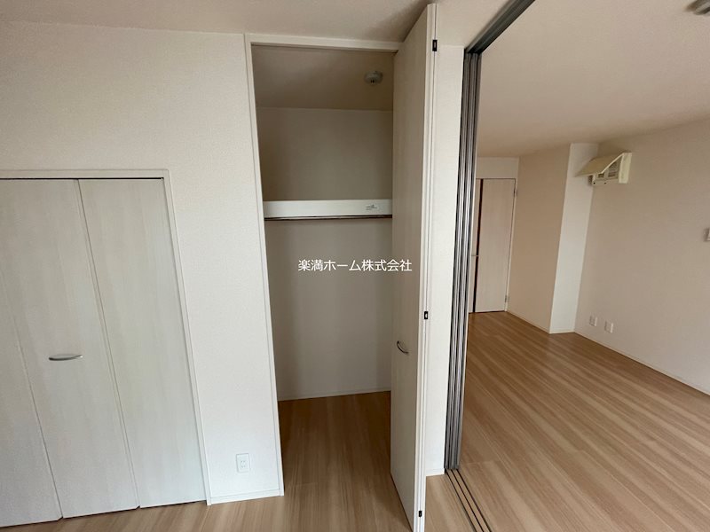 サンシャインガーデン嵯峨嵐山B棟 収納