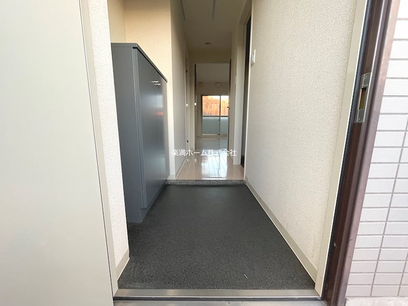 ベリエ茶五 玄関