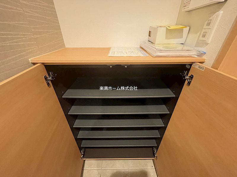 ガーデン鴨川御所東 収納