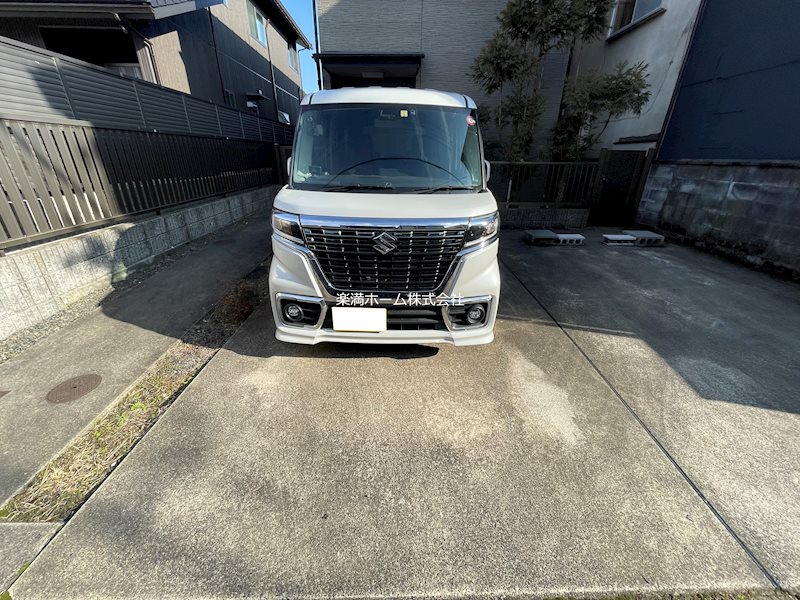 上賀茂テラスハウス 駐車場