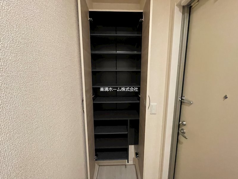 マハナハイツ 収納