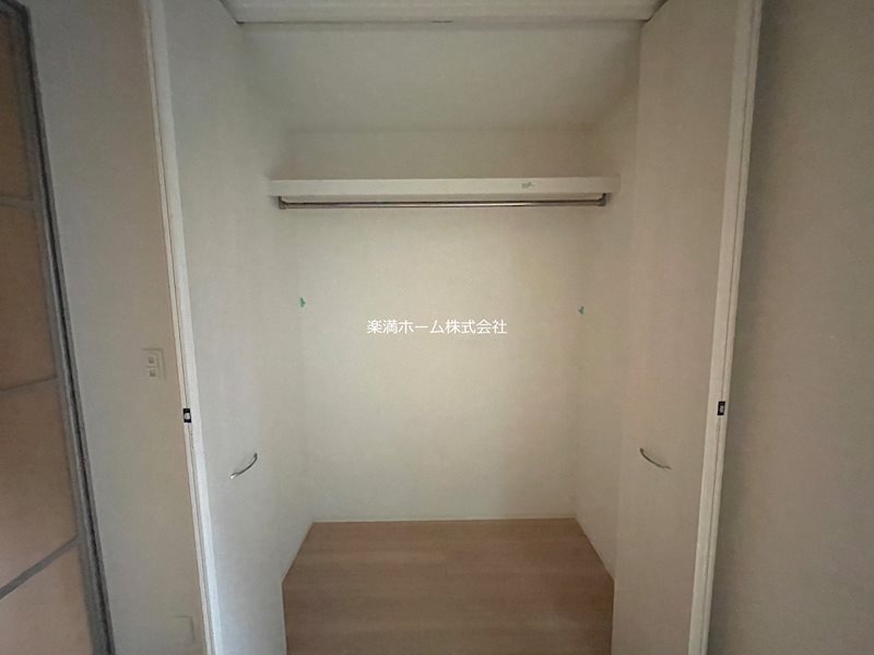 エスターテ岡崎 収納