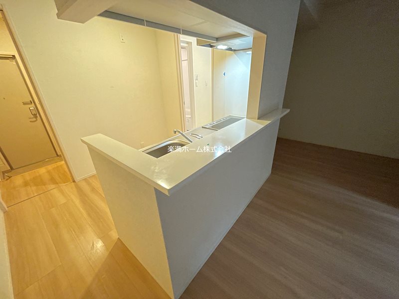エスターテ岡崎 キッチン
