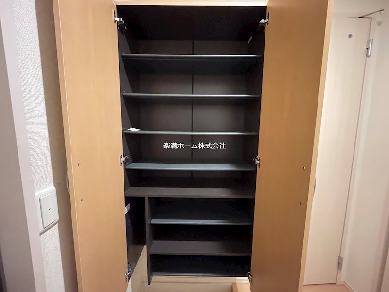 エスターテ岡崎 収納
