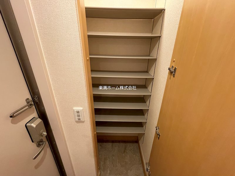 ラ カーザ セレーナ 収納