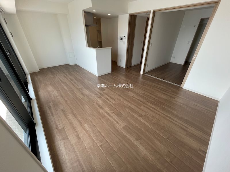 ブランシエスタ山科大塚 リビング