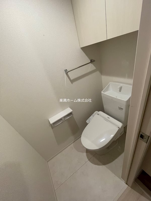メゾン・ソネット二条新町 トイレ