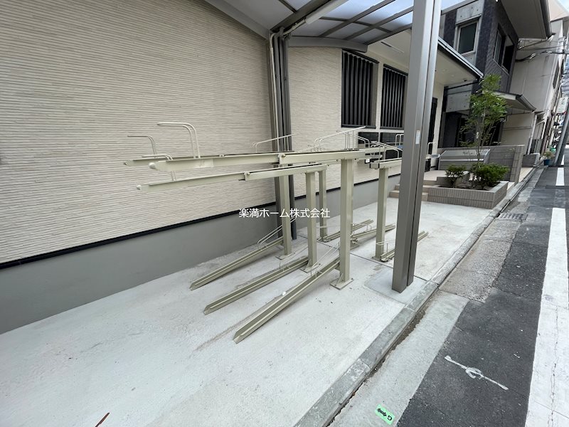 仁王門ビレッジ 駐車場