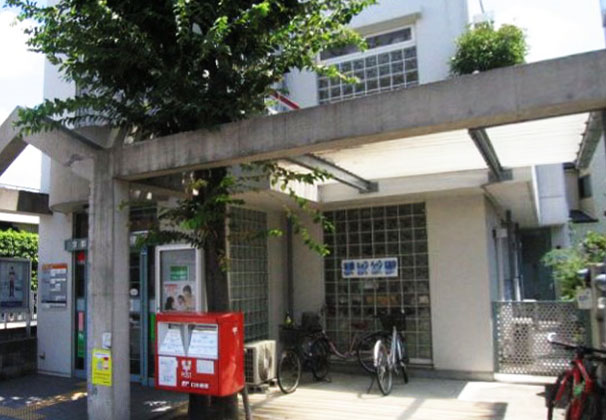 D-ROOM深草小久保町B 郵便局