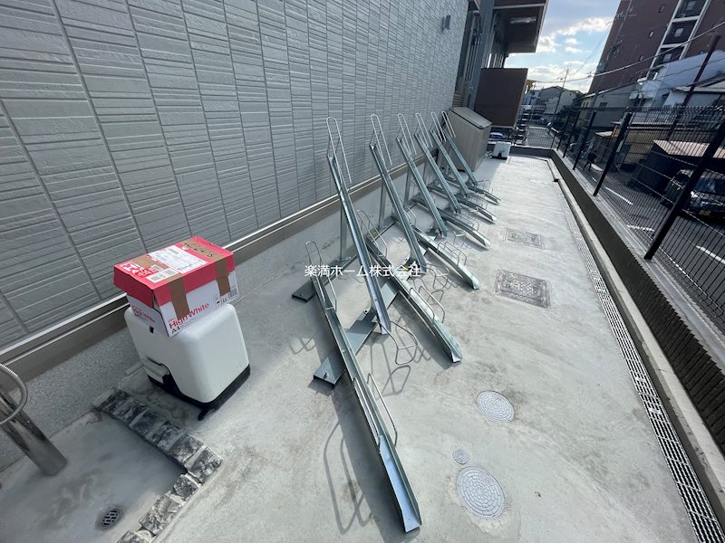 ソーニョ西京極 駐車場