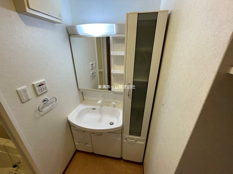ビクトワール西大路御池 洗面所