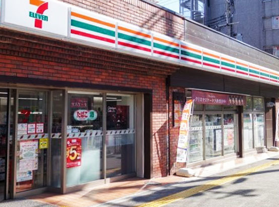 ビクトワール西大路御池 コンビニ