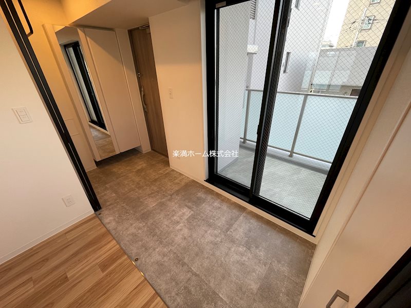 THE RESIDENCE 文化庁前 玄関