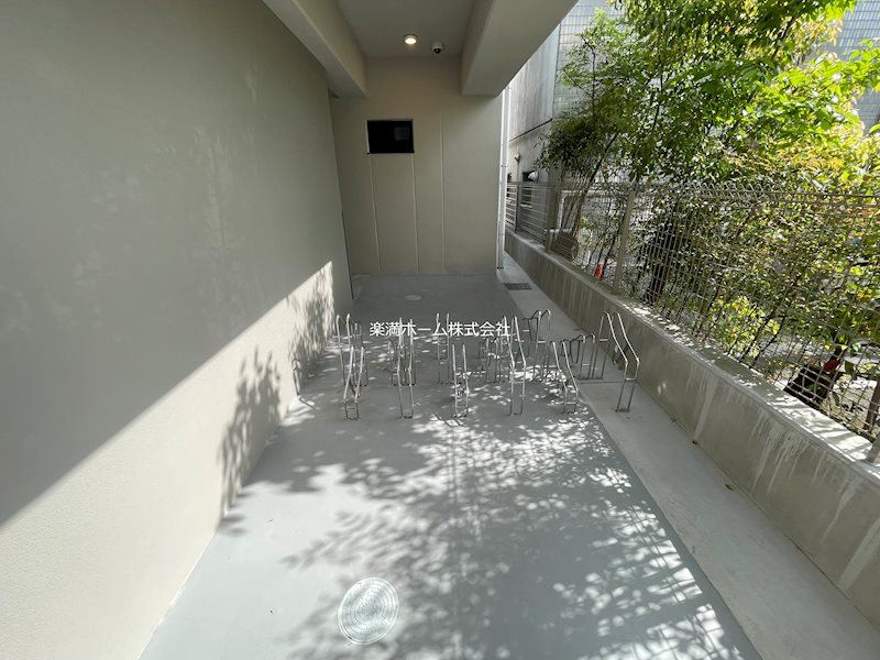 THE RESIDENCE 文化庁前 駐車場