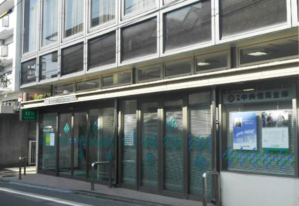 GRAMM深草North 銀行
