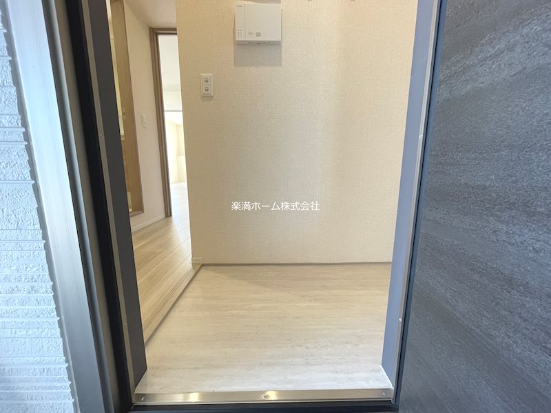 GRAMM深草South 玄関