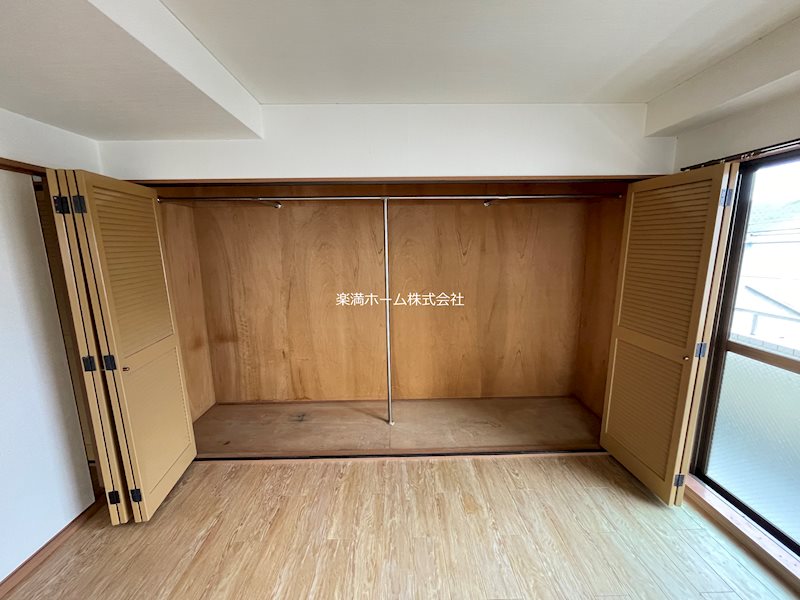 ルシェール西院 収納