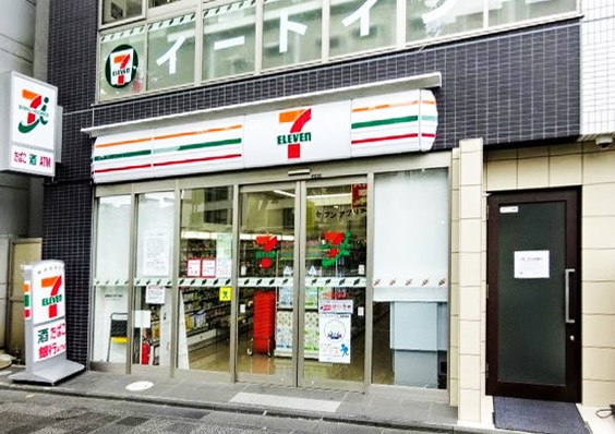 シルエラ御所南 コンビニ