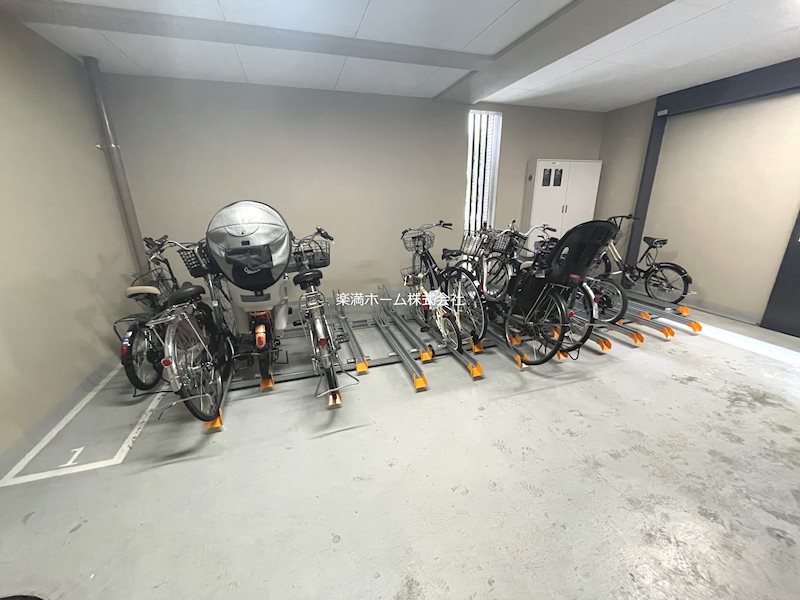 プレージア京都聖護院ノ邸 駐車場