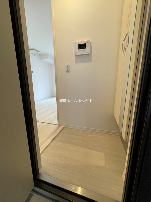 シャンポール雅 玄関