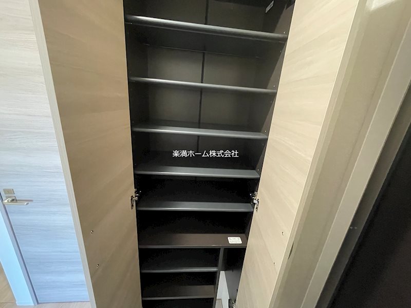 リベルテ四条梅津 収納