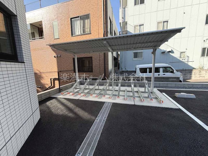 THE RESIDENCE 北白川 駐車場
