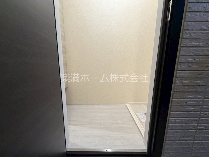 ヌーベル・ヴィー侍従池 玄関