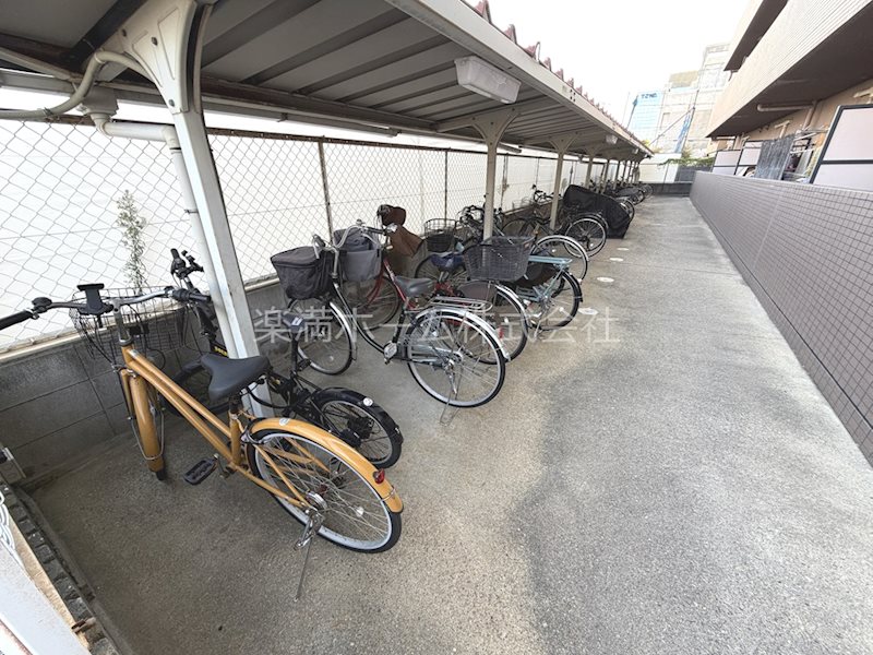 サウスビン 駐車場