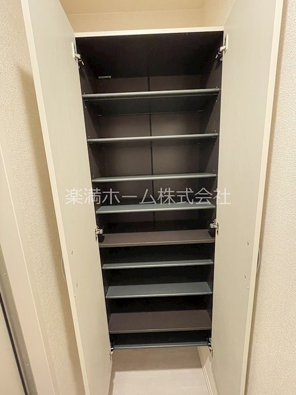 太秦レジデンスW棟 収納