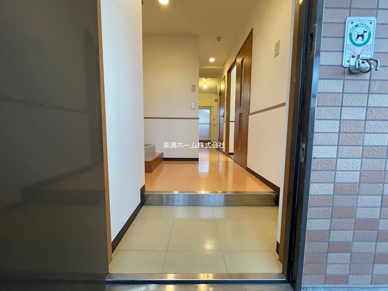 ヴァローレ桂 玄関