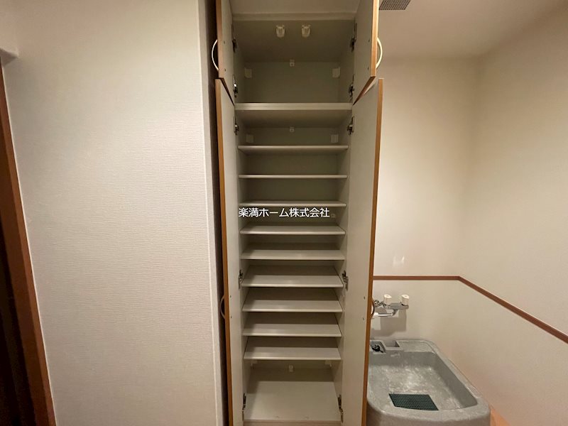 ヴァローレ桂 収納