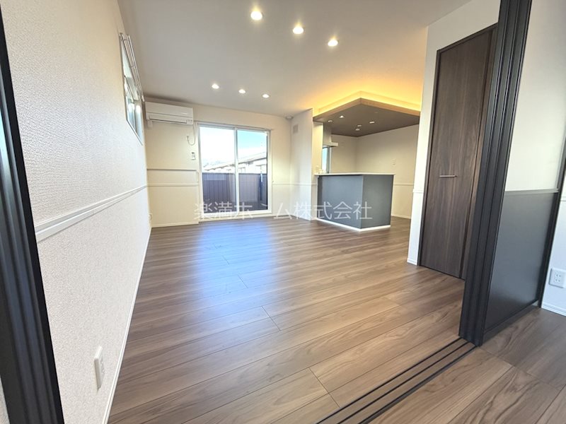GRAMM東小野堀町EAST  リビング