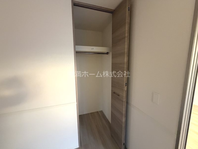 エンラージ西院 収納