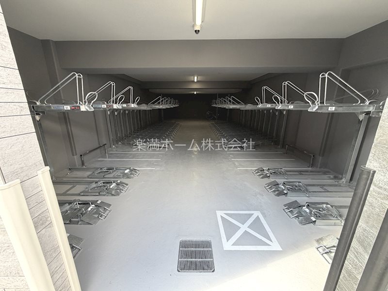 ソルテラスKYOTO西大路　瑠 駐車場