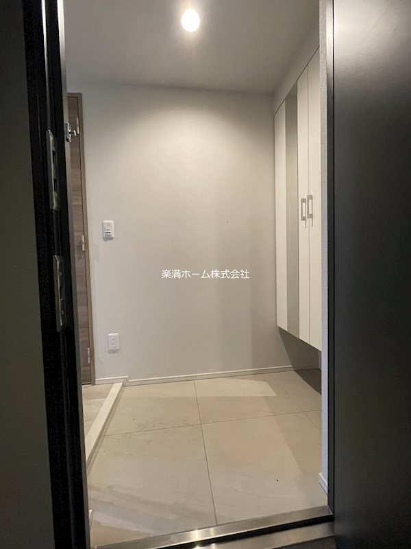 ルッソ烏丸五条 玄関