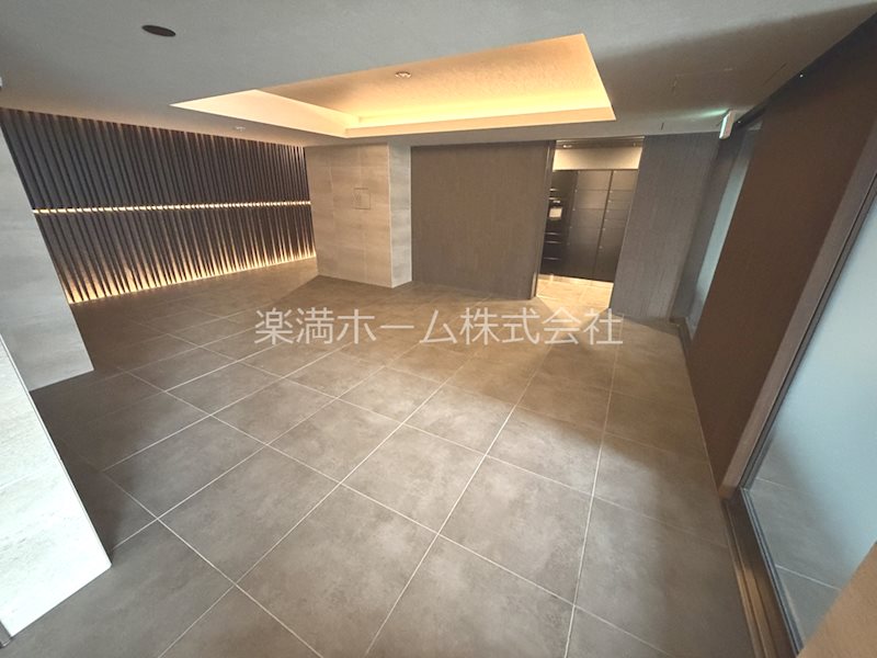 リシュドール梅小路 エントランス