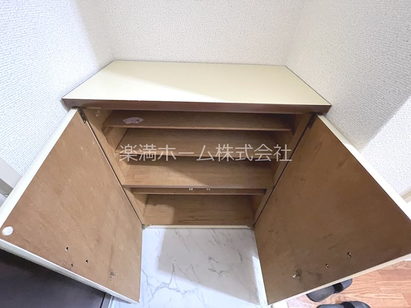 山崎ビル 収納