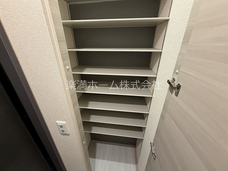 ハイダウェイ 両替町 収納
