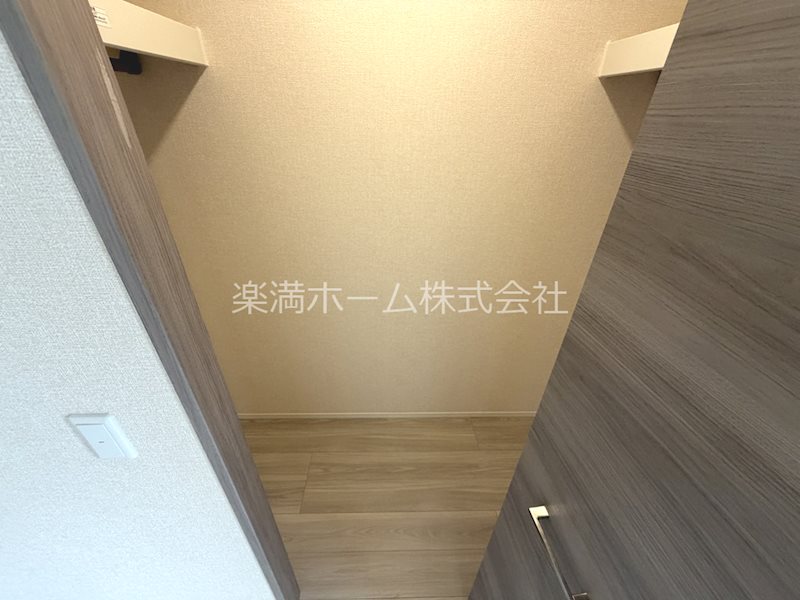 ハイダウェイ 両替町 収納