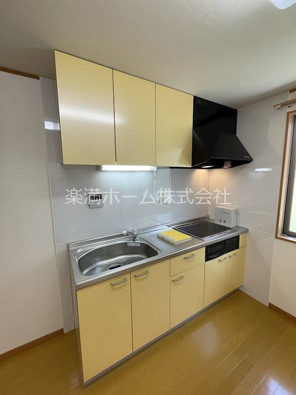 メゾネット嵯峨嵐山 キッチン