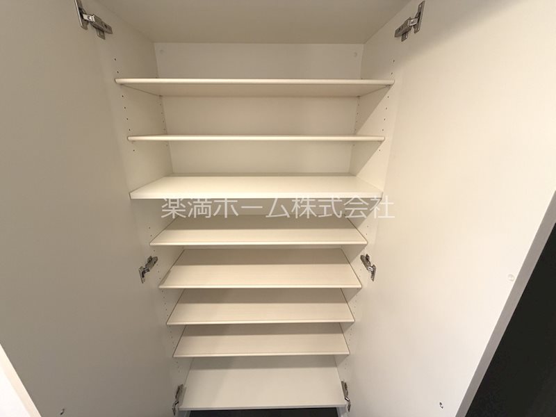 ソルテラス京都JUJO華 収納