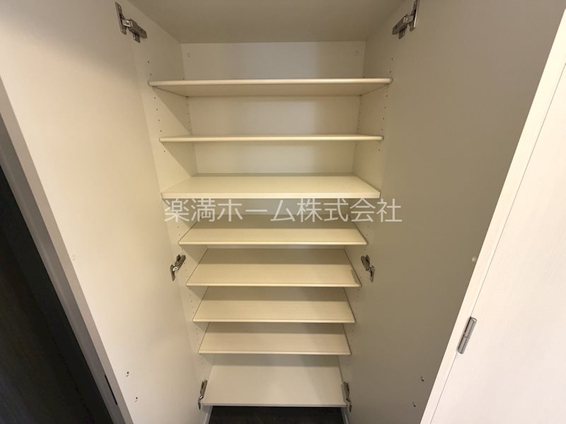 ソルテラス京都JUJO華 収納