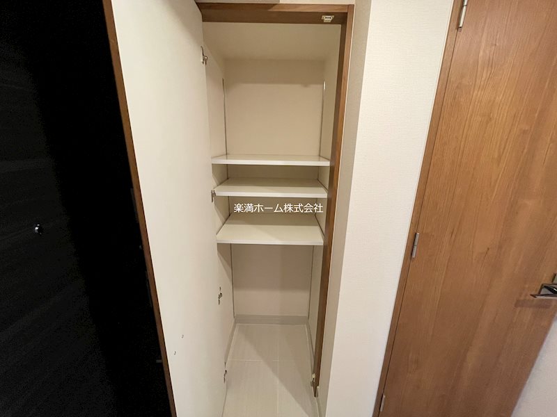 リヴァーク四条烏丸 収納