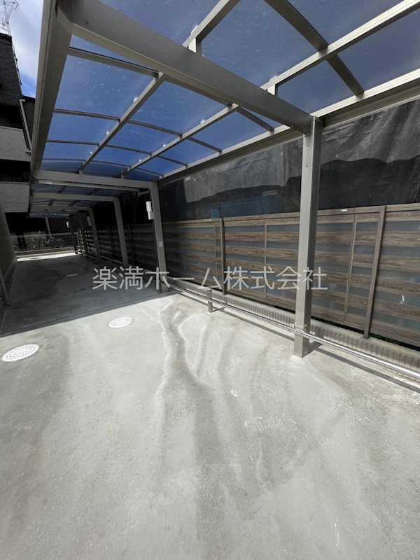 カーサ　ヨシ 駐車場