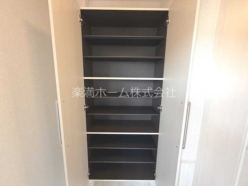 オーサム　ヴィレッジ　京都桂 収納
