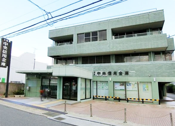 オーサム　ヴィレッジ　京都桂 銀行