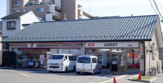 Live Flat京都西院 コンビニ