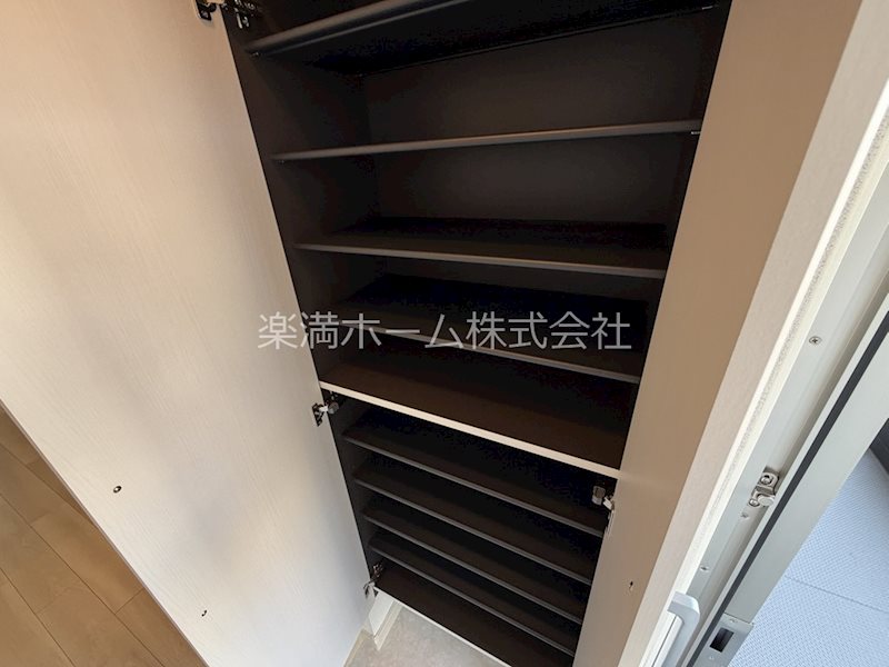 オーサム　ヴィレッジ　京都桂 収納