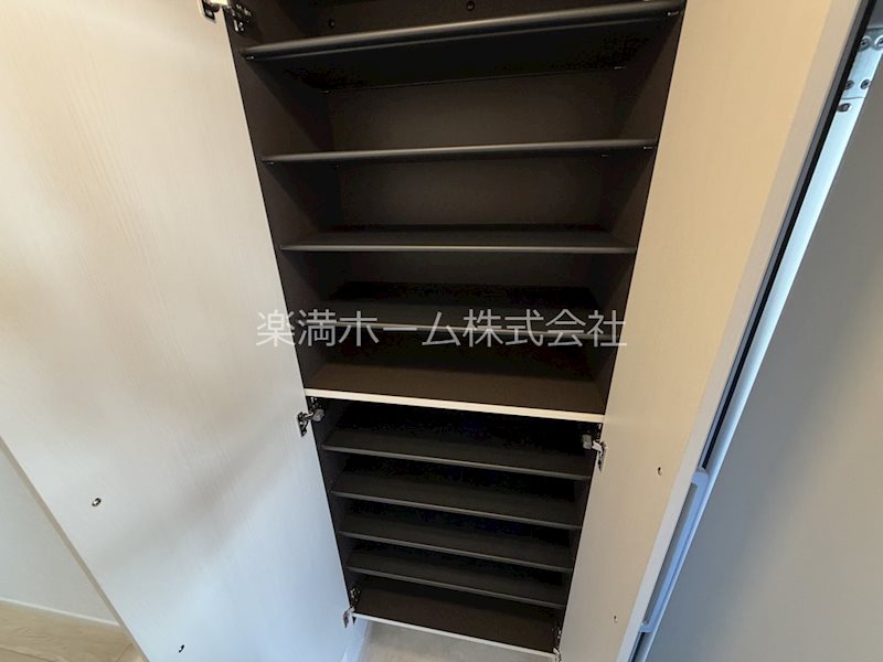 オーサム　ヴィレッジ　京都桂 収納