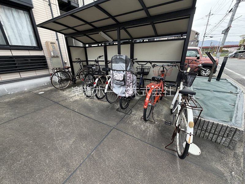 セジュールハピネス（南区）A棟 駐車場